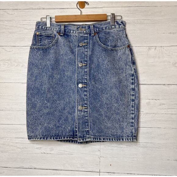Levis Skirt Womens Size 30 Premium Front Button Mini Denim Quality Clothing - Picture 1 of 16